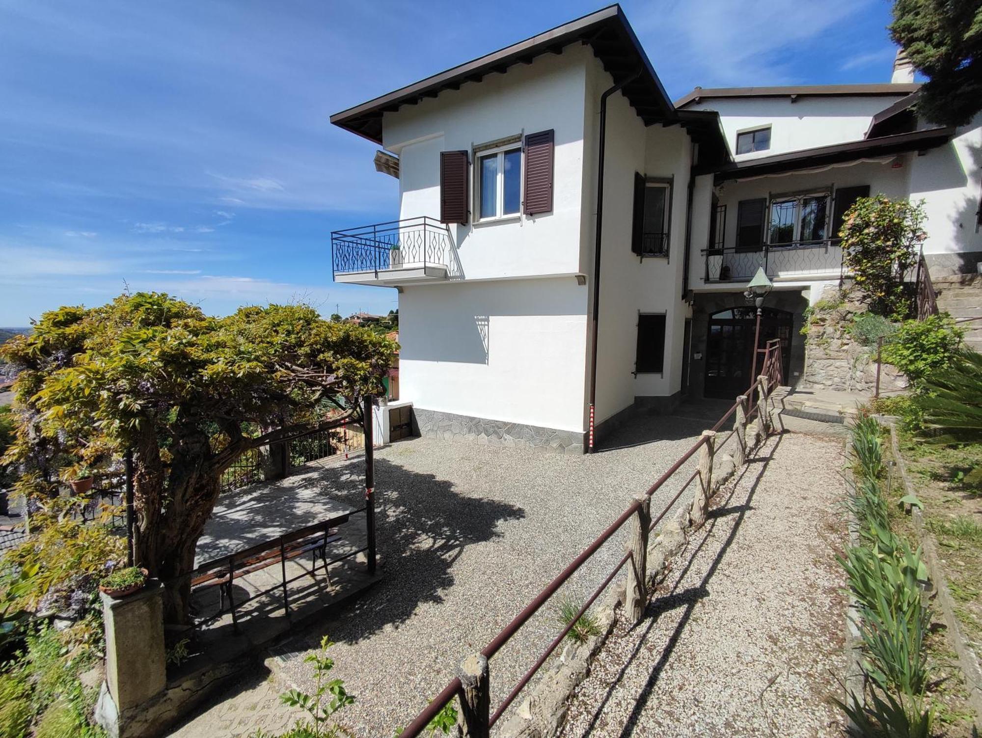 Villa Antonella, App. Vittoria Tavernerio Екстер'єр фото