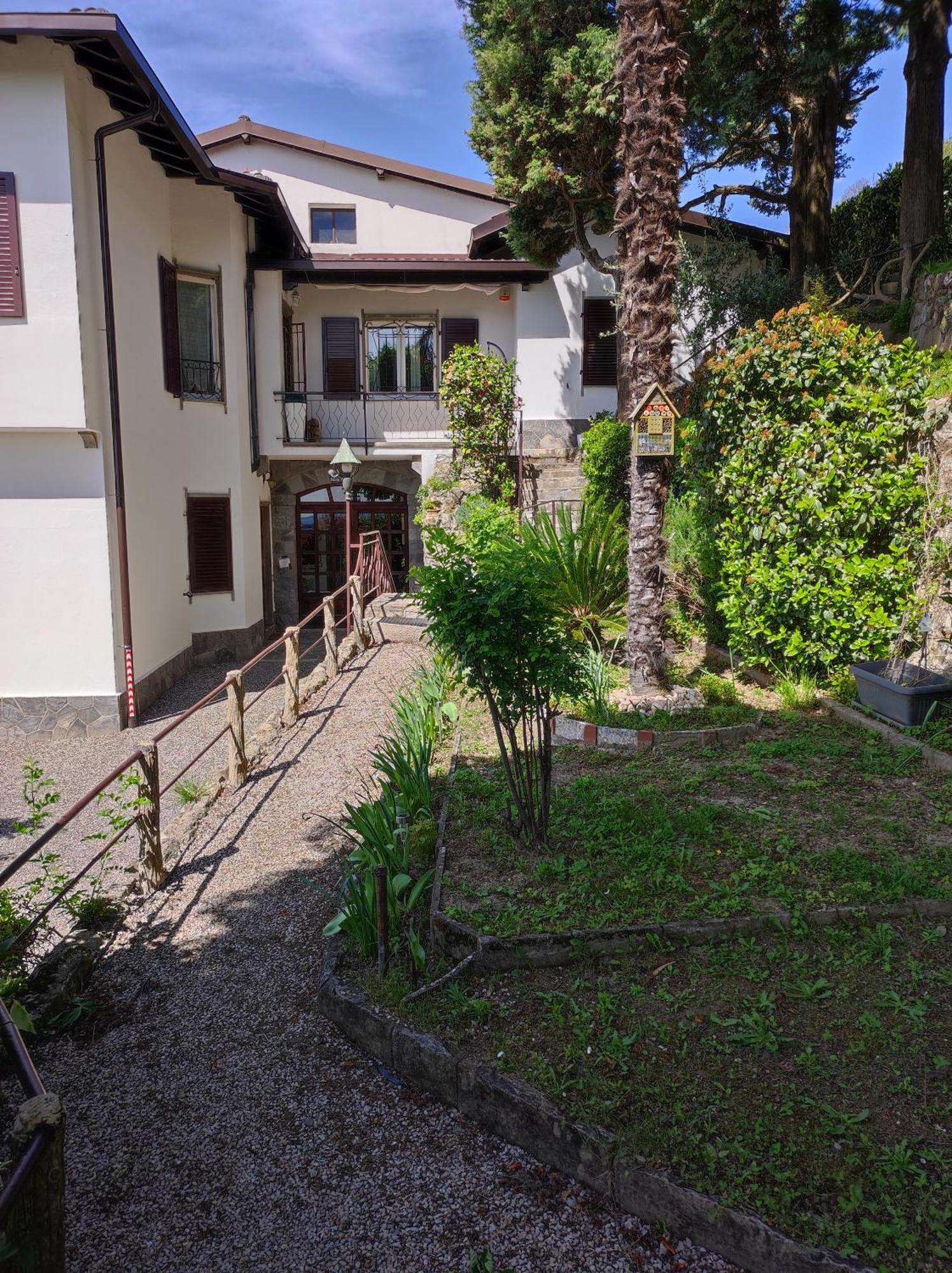 Villa Antonella, App. Vittoria Tavernerio Екстер'єр фото